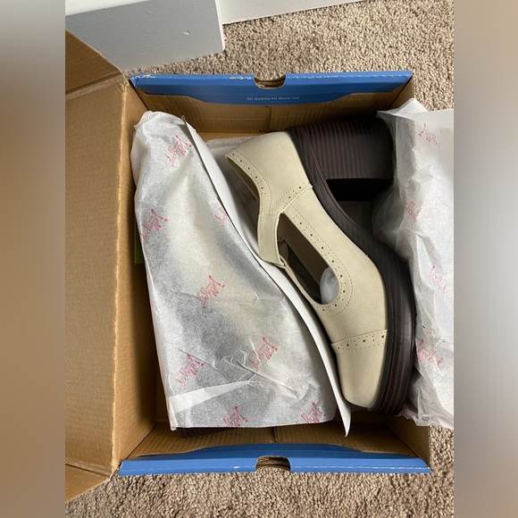 NEW In Box Jellypop LA Womens Block Heel Loafers - Picture 7 of 7